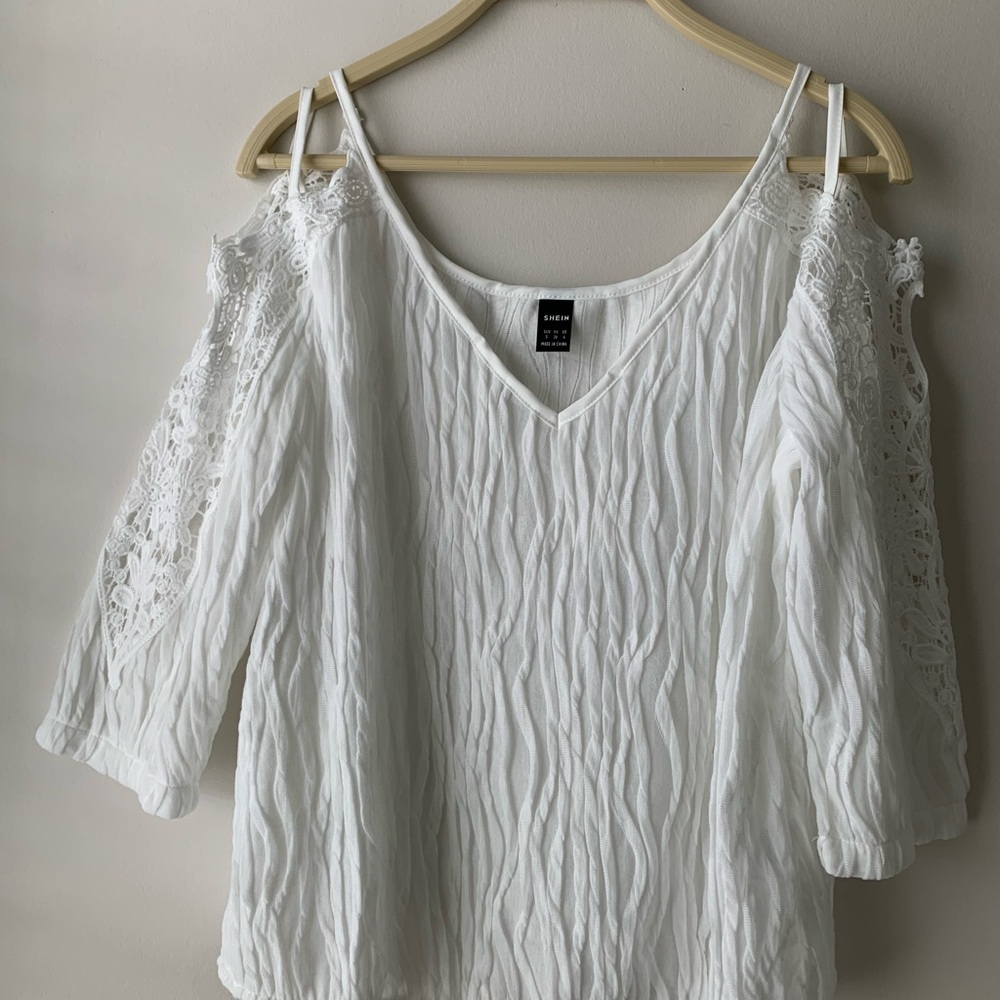 SHEIN White Cold-Shoulder Crochet Sleeve Cami Top small